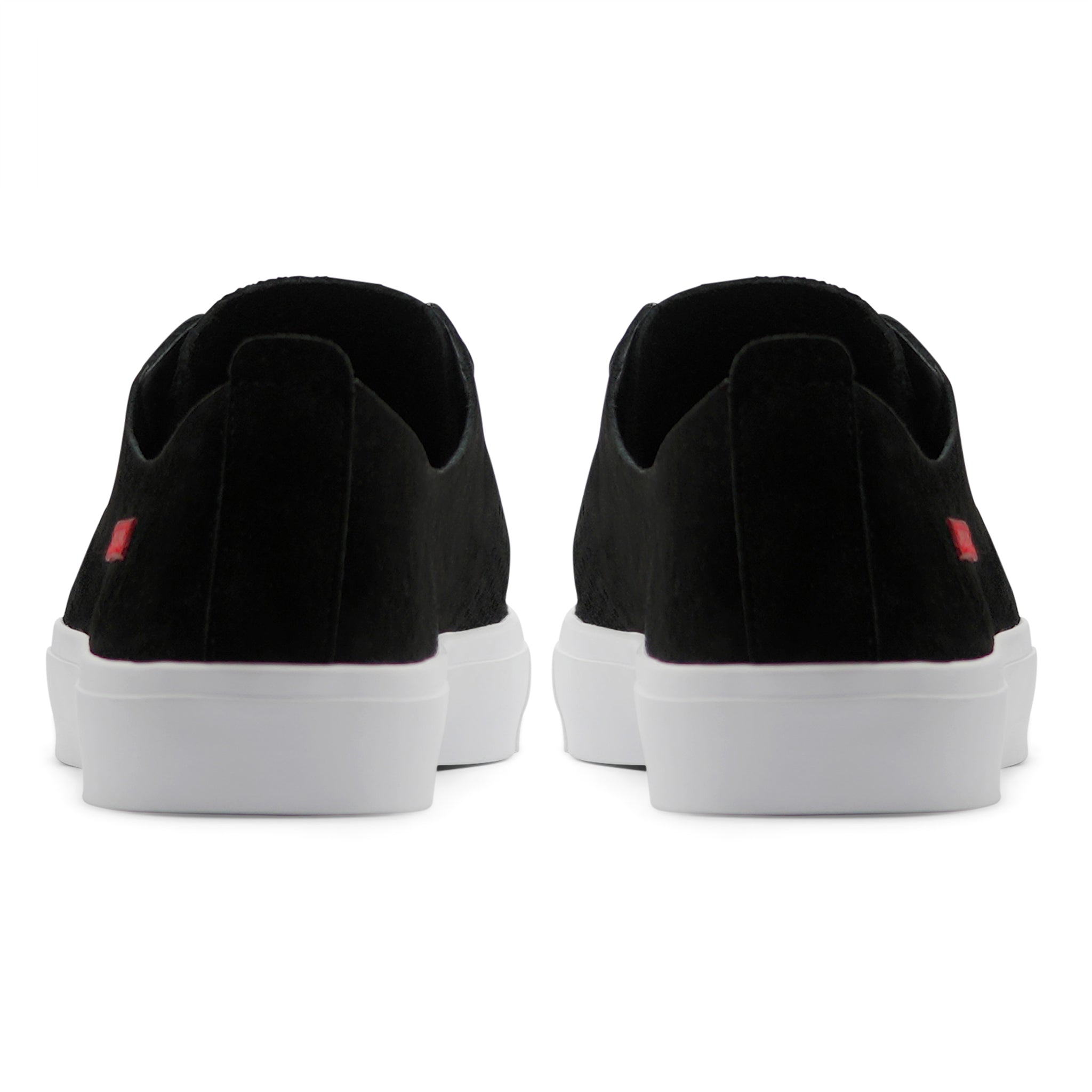 Seika / Black Pig Suede / White