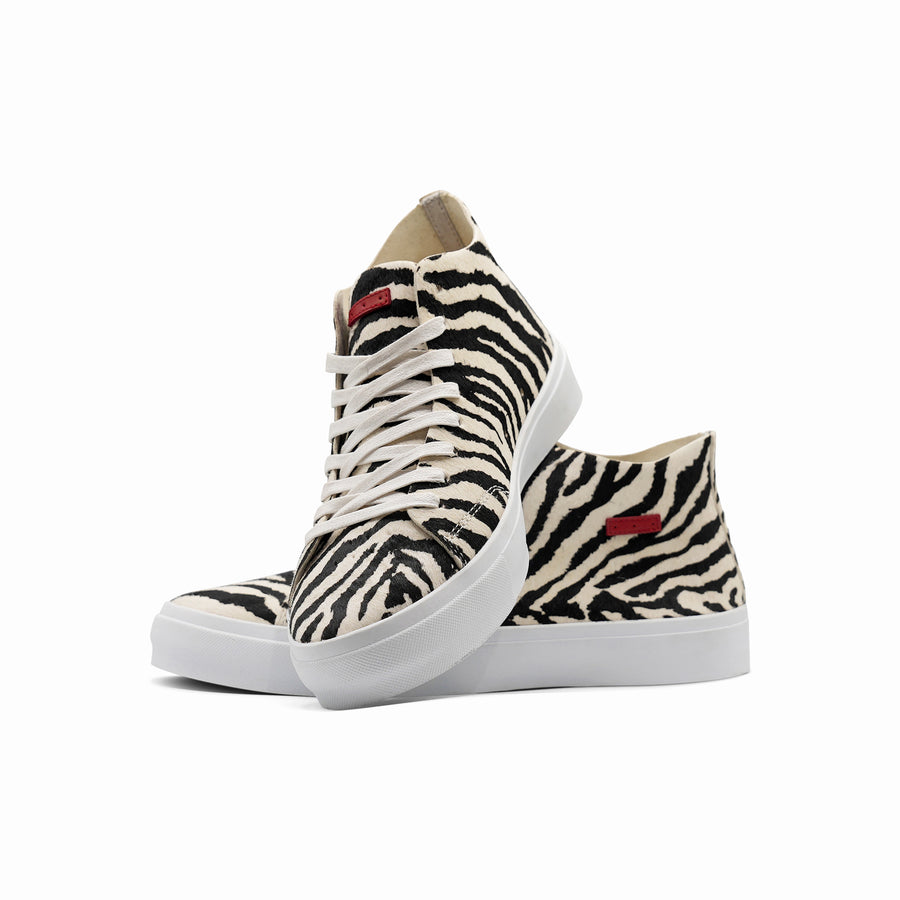 Baynor / Zebra / White