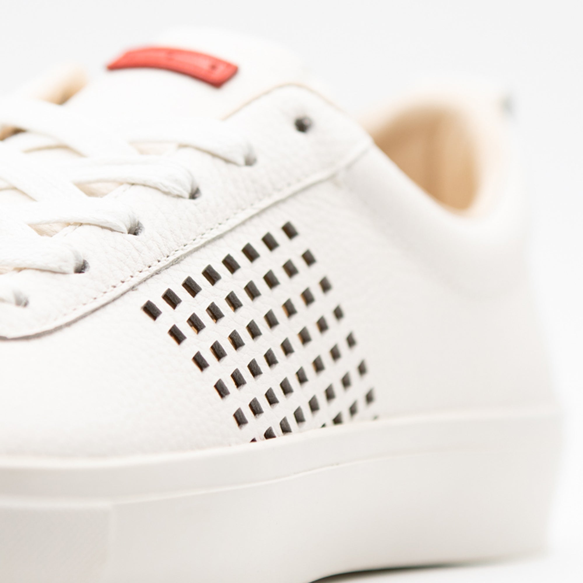 Cavell / White Full-Grain Leather