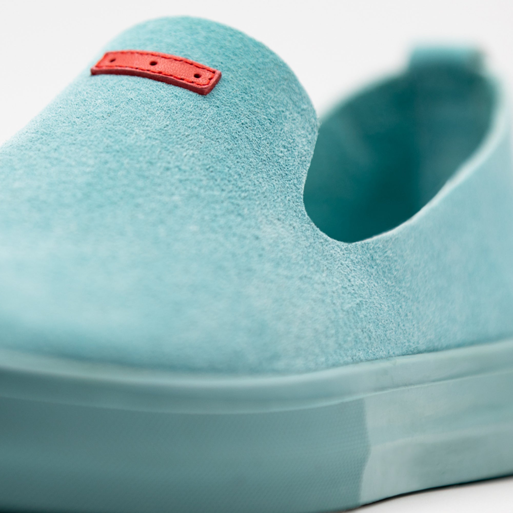 Glover / Light Blue Pig Suede