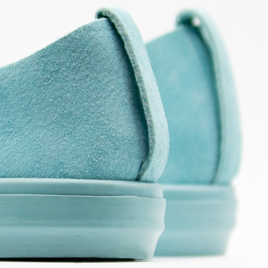 Glover / Light Blue Pig Suede