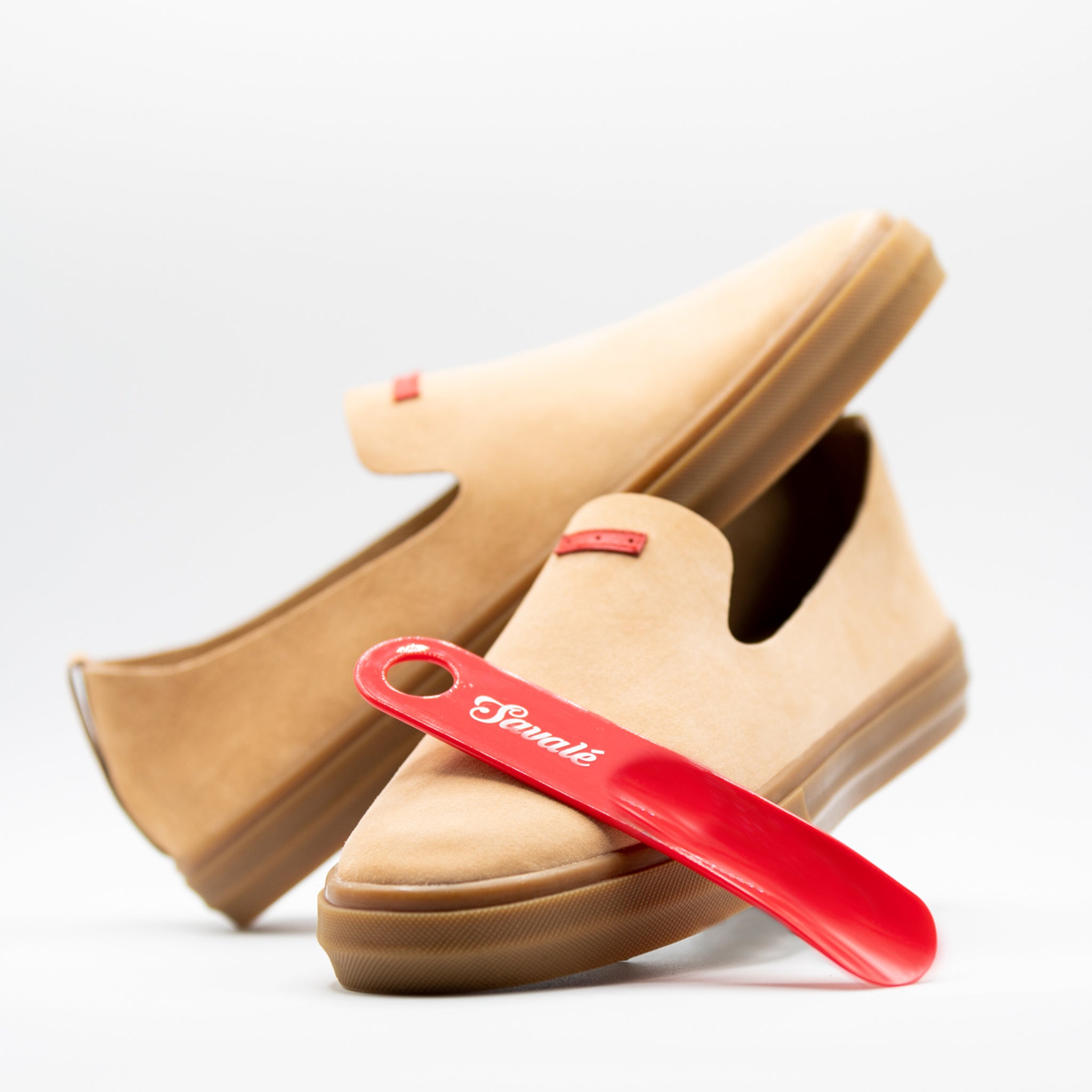 Glover / Peanut Butter Pig Suede / Gum