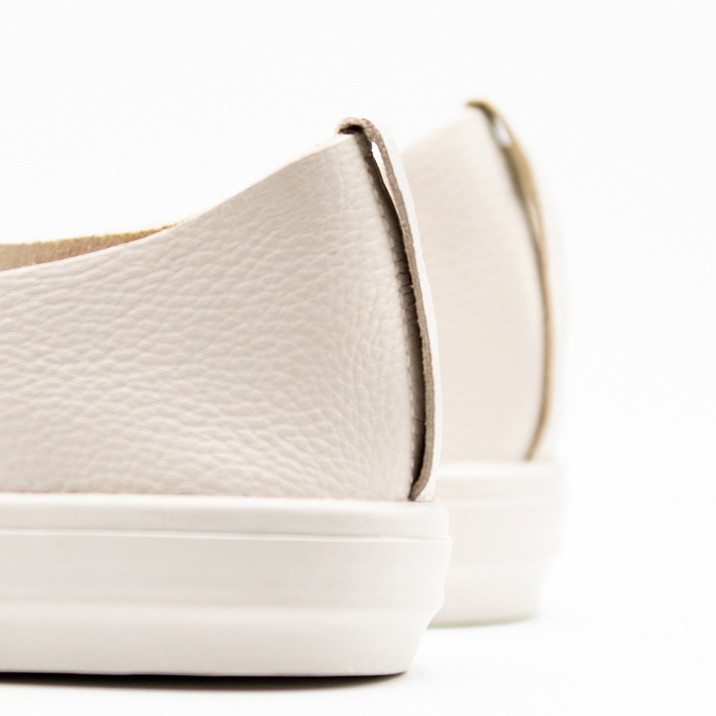 Glover / Light Grey Full-Grain Leather