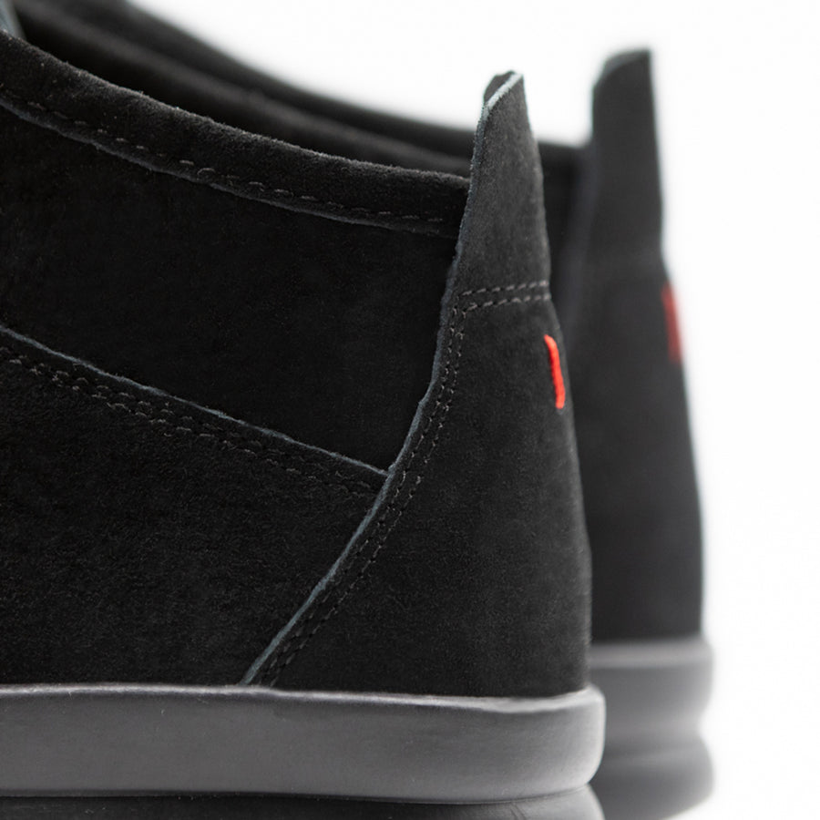 Wallace / Black / Black